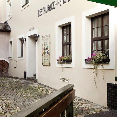 Penzion A Restaurace Modra Ruze Tábor Dış mekan fotoğraf